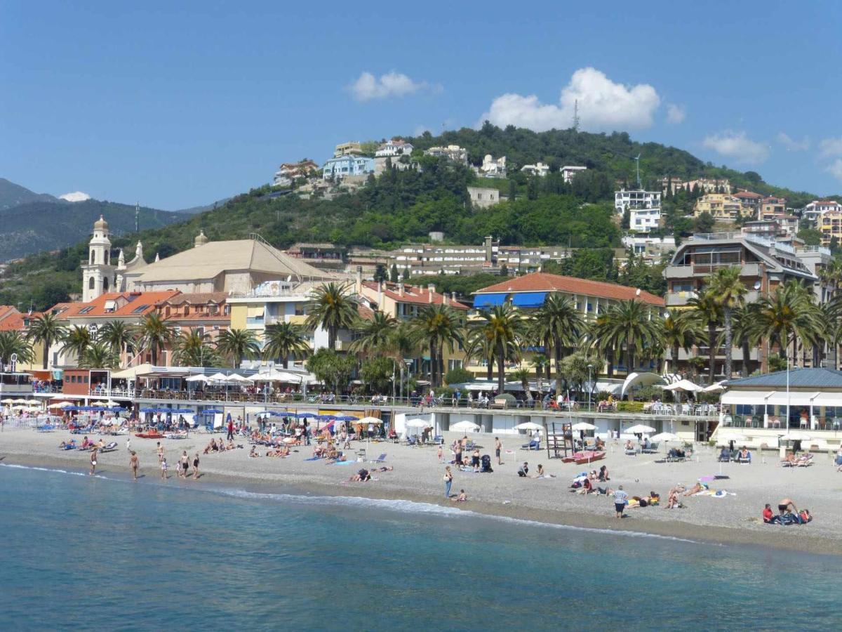 Fornaci 9 Rivieraholiday Pietra Ligure Luaran gambar